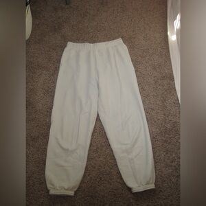 Aritzia TNA sweatpants